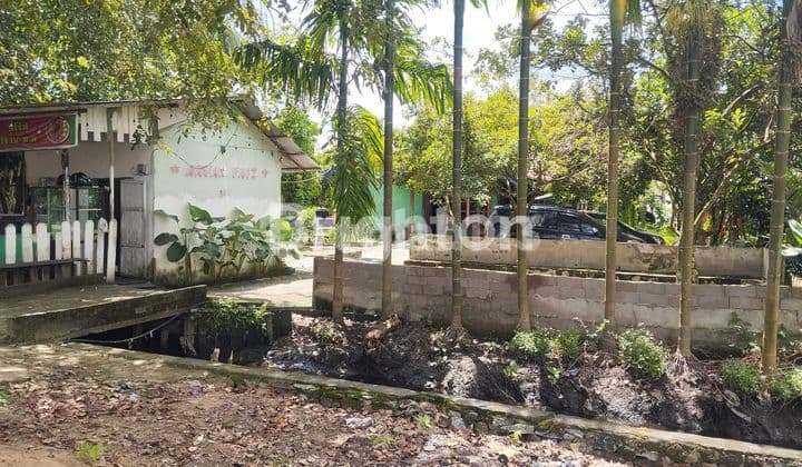 TANAH LUAS TERDAPAT BANGUNAN LAMA KARYA KUBU RAYA PONTIANAK KALIMANTAN BARAT