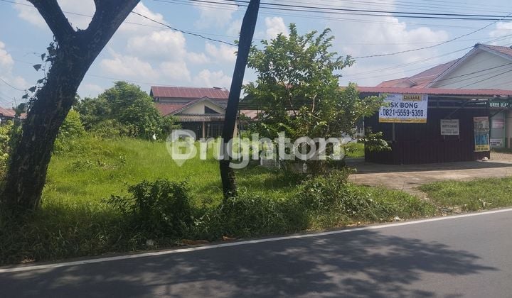 LIMITED EDITION TANAH LUAS DENGAN BANGUNAN LOKASI STRATEGIS PINGGIR JALAN UJUNG PANDANG PONTIANAK KOTA