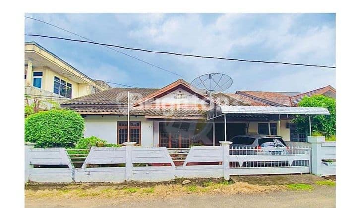 FOR SALE LARGE AND AFFORDABLE HOUSE