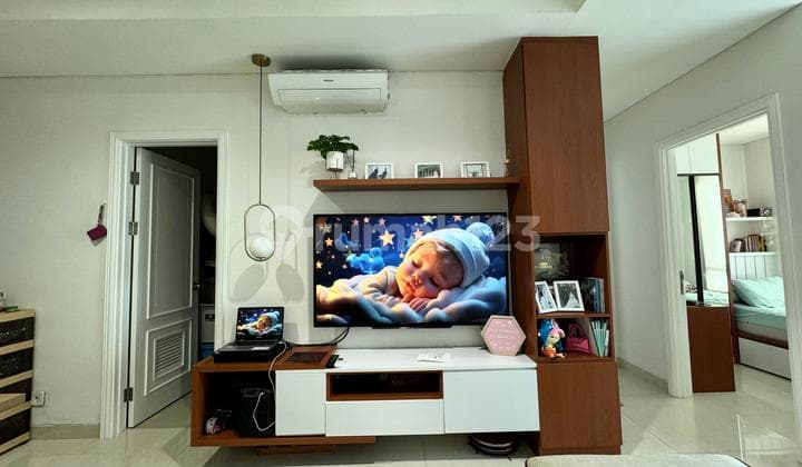 For Sale. Quick, 2 + 1 Br Bedroom, Grand Madison Apartment 32nd Floor, PPJB, West Jakarta, Near Mall Taman Anggrek and Central Park, Furnished.