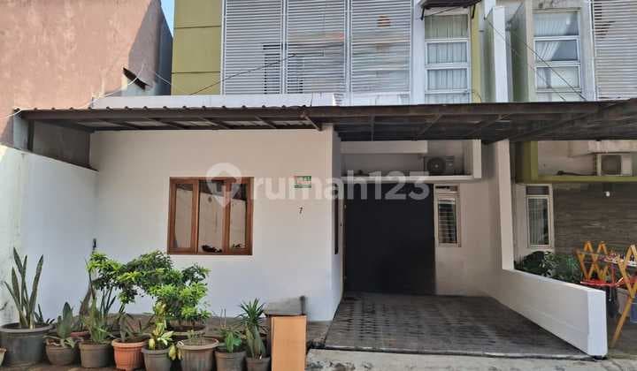 Dijual Cepat Rumah 2 Lantai Lokasi Strategis di Jatibening Kota Bekasi