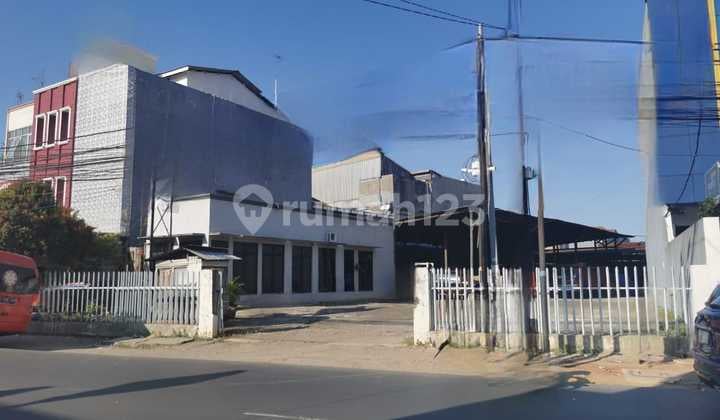 For Sale Fast Land and Building Strategic Location in East Jakarta