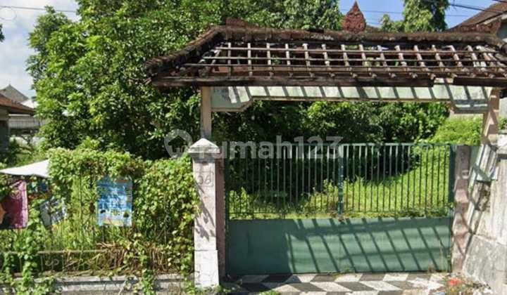 Tanah Hook Jalan Raya Gunung Salak