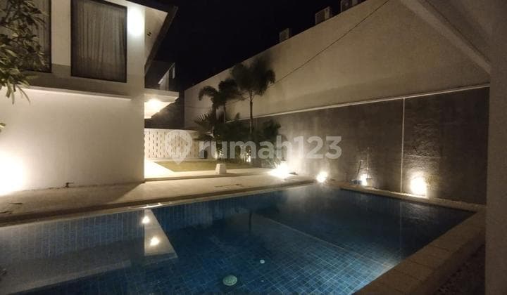 Villa Canggu Berawa Modern Tropical Style