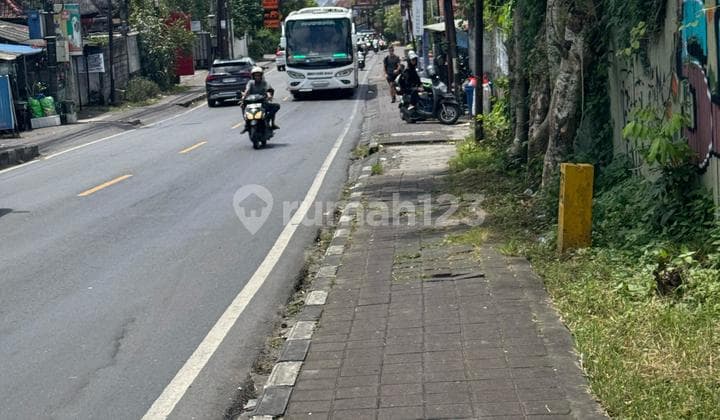 Tanah Strategis 3.400 m² di Jl Raya Uluwatu