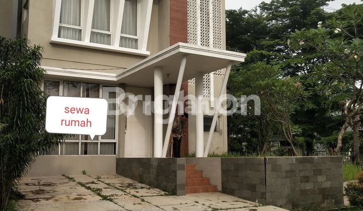 Rumah Moderen Disewakan Bersih Terawat