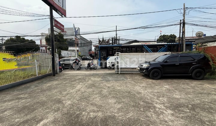 Bangunan Hitung Tanah Di Kawasan Premium Jakarta Timur