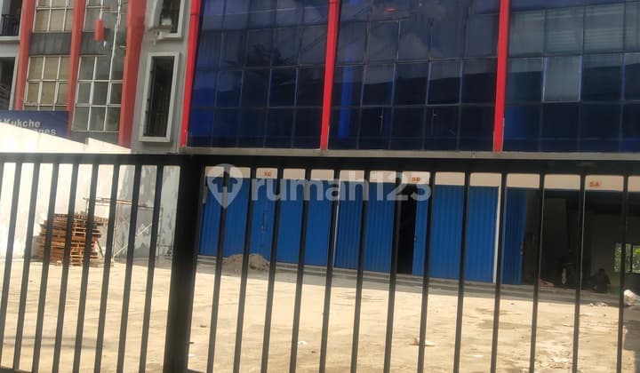 Ruko Gandeng Dua Lima Lantai Ruko