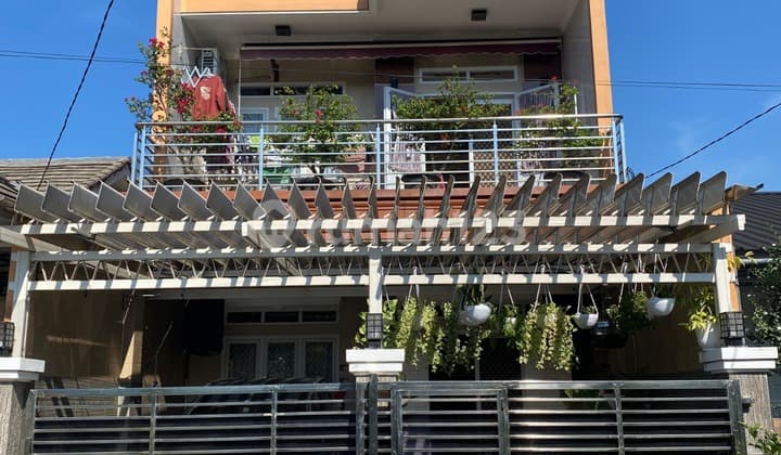 Rumah Dua Lantai Siap Huni di Kota Bogor