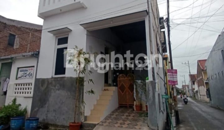 Rumah Mungil yang Nyaman di Perum Dempel