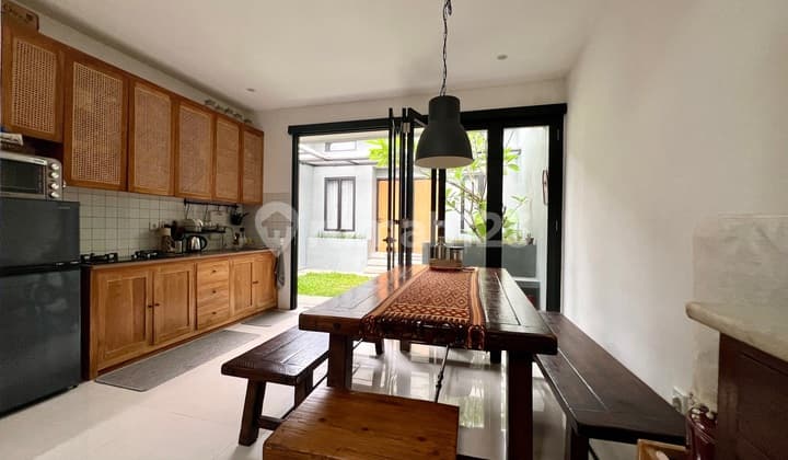 Dijual Baru Di Komplek Bumi Sariwangi Rumah Semi Furnished SHM - Sertifikat Hak Milik Baru di Bumi sariwangi, Sariwangi