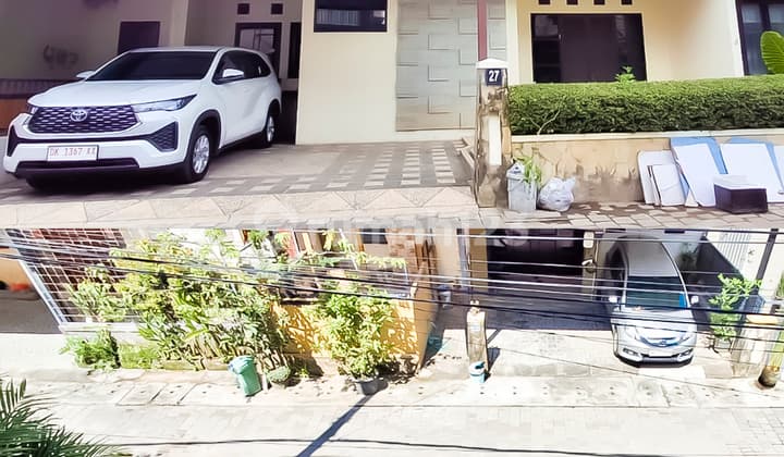 Dijual Rumah Modern 4 Bedroom Halaman Luas di Densel, Bali