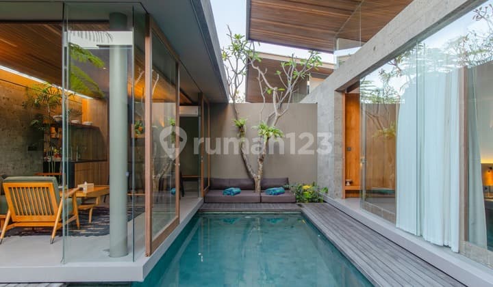 Dijual Vila Modern Furnished 2 Kamar One Gate System di Canggu