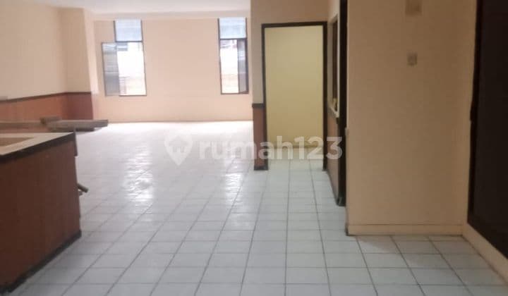 Ruko 2 lantai di mainroad kopo bihbul