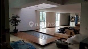 For Sale 3-Story Shop House & Parking in Wastukencana