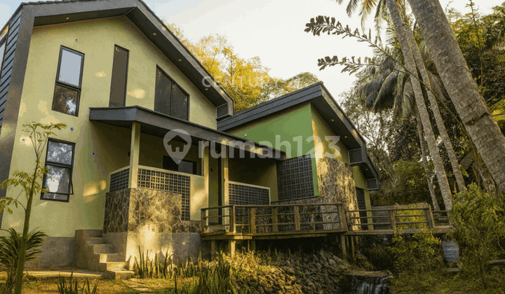 Land with Building Area of 1291m2 in Pakem, Near Kaliurang Tourist Area