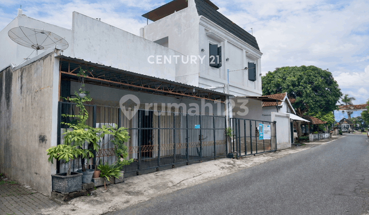 Rumah di Jl Godean untuk Hunian dan Usaha Dekat Tugu Jogja