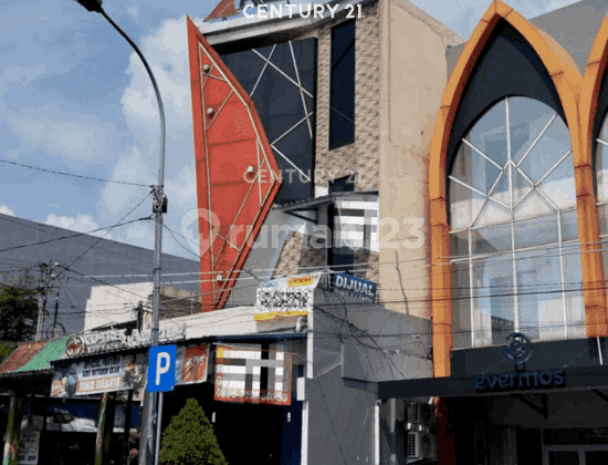 Ruko 3 Lantai LB 270 M2 Di Jl Prof Yohanes 200 M Dari UGM