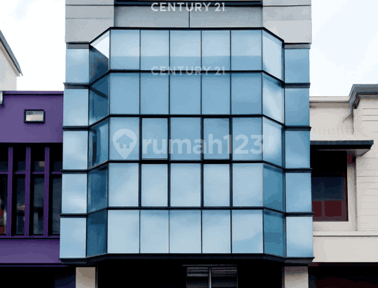 Cheapest 2-Story Shophouse Only Rp 2 Billion, 10 Minutes from Malioboro