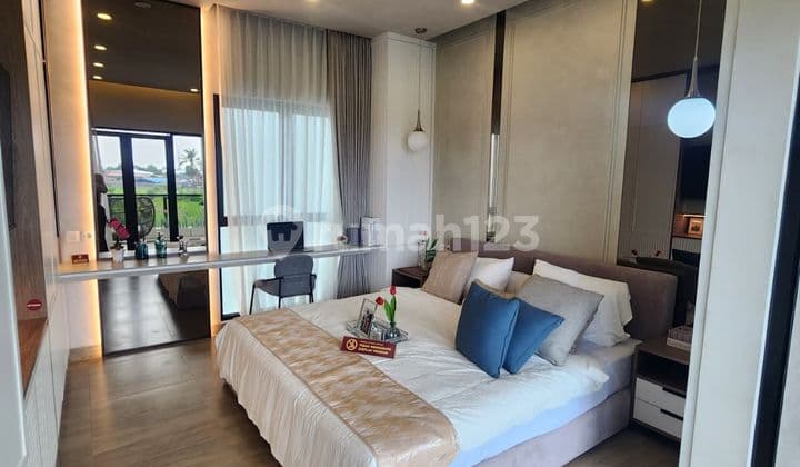 Rumah Mewah 3 Lantai untuk Pasangan Muda