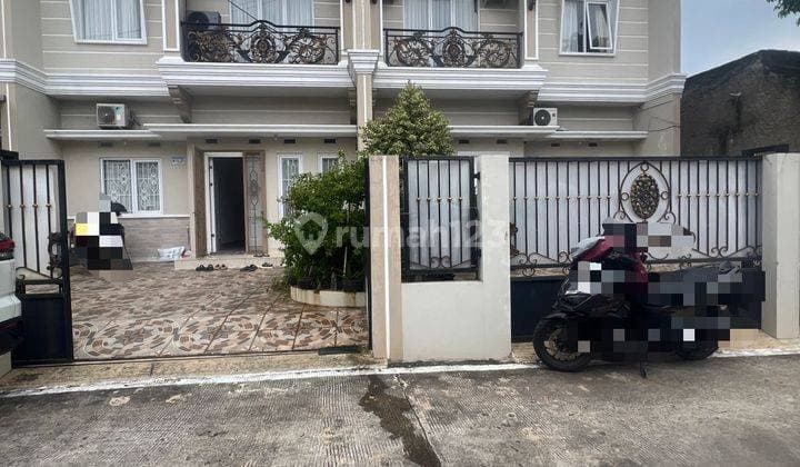 Rumah Mewah2 Lantai strategis siap huni akses tol di Jatimakmur