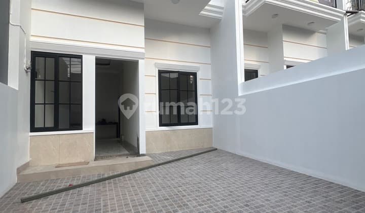 Rumah Bagus Siap Huni Dekat Akses Tol Jatiwaringin