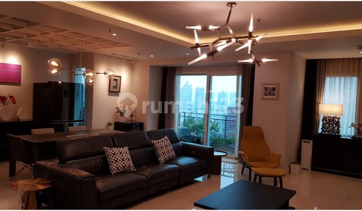 Apartment 3 BR Pakubuwono Residences Nice Semi Furnished
