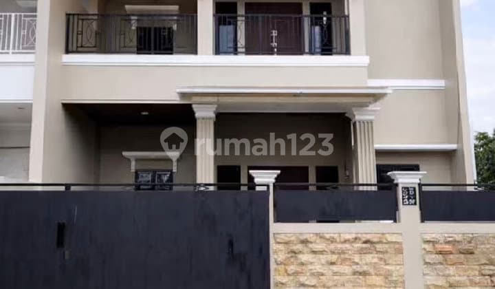 Rumah 2 Lantai Siap Huni Dekat Kampus Ui Depok