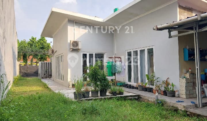 Rumah untuk Hunian, Workshop atau Kantor di Kalisari Pasar Rebo