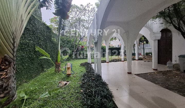 Classic House with Spacious Garden in Premium Area Menteng, Central Jakarta