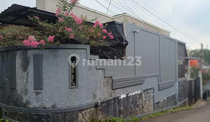 Hook house in Tanah Baru, Bogor