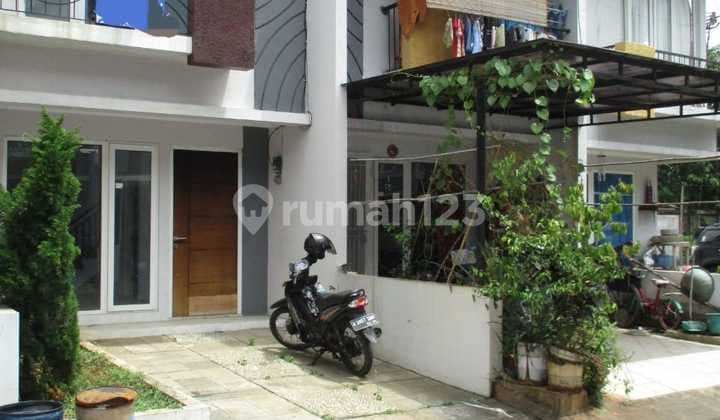 Dijual atau Disewa Rumah di Palm Resedence