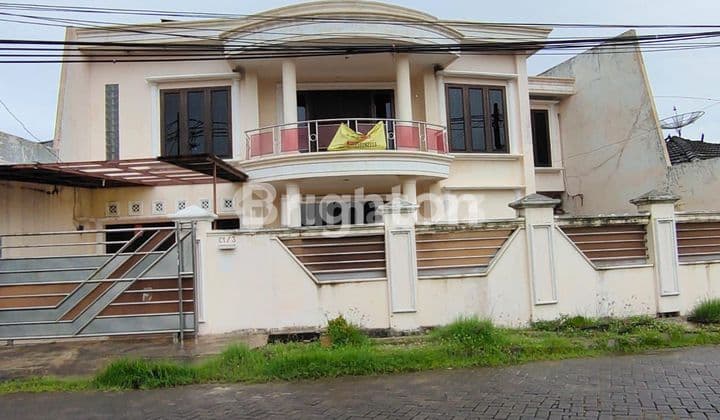 DIJUAL RUMAH BESAR DI JAKARTA BARAT HARGA MURAH...DIJUAL RUMAH DI TAMAN SURYA JAK-BAR UK. 14x20m2 LT/LB 278m2/400m2 HARGA 4M nego