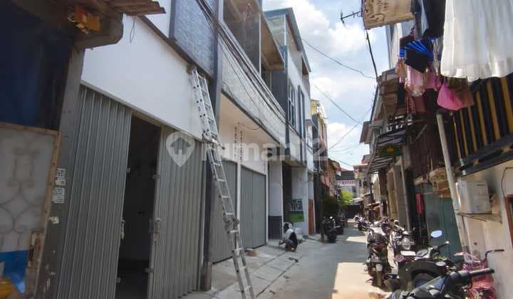 Rumah Strategis.di.jelambar Jakarta Barat