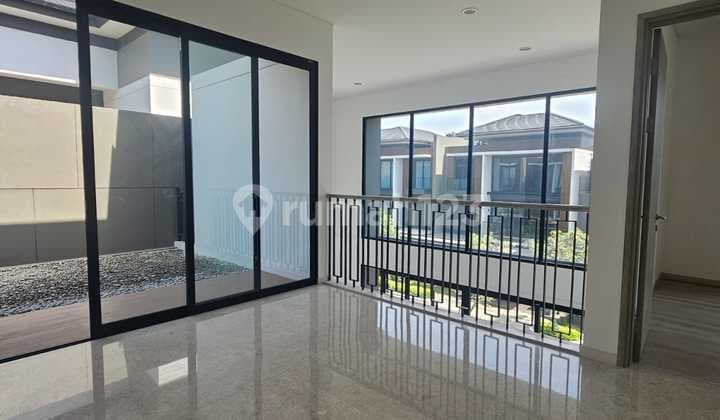 Luxury Modern House di Lokasi Favorit Navapark BSD City