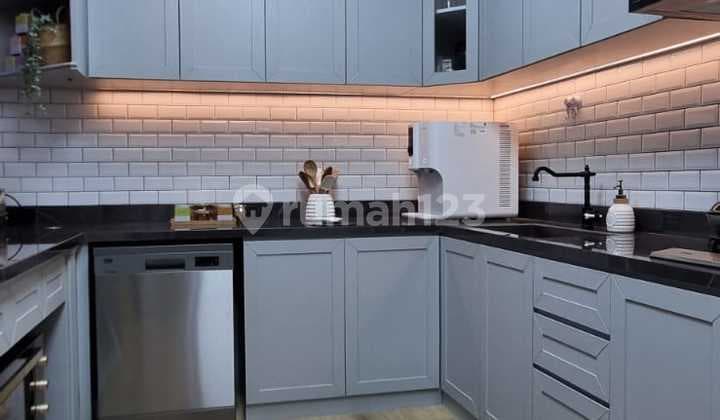 Rumah Rapih Fully Furnished Green Lake City