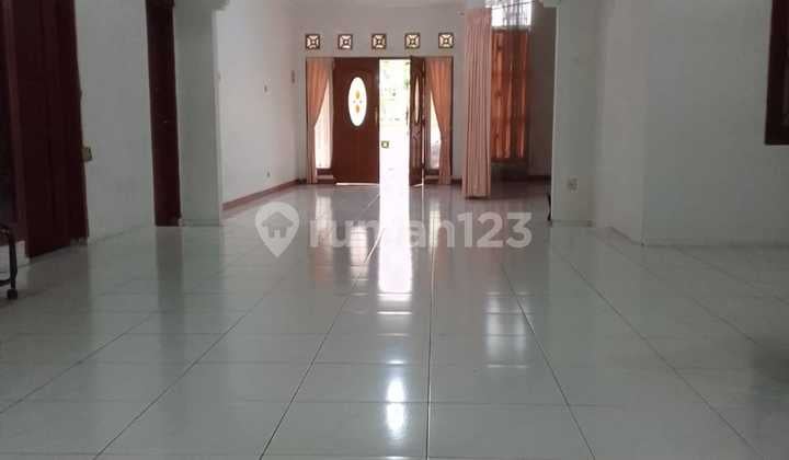 Butuh Uang Jual Cepat Rumah Luas di Boulevard Banjar Wijaya