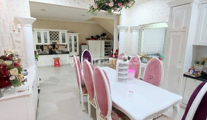 Negotiate Until Deal on Furnished House in Alicante Gading Serpong
