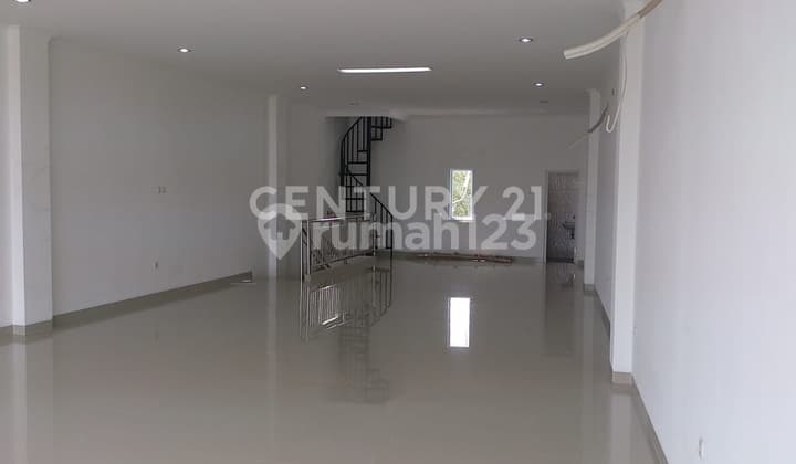 New Exclusive 2.5-Story Shophouse in Jagakarsa, South Jakarta