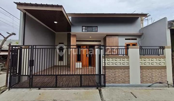 For Sale Corner House Ready to Occupancy Area 7x16m 3BR Type in Bekasi