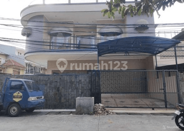 Disewakan Rumah Hoek 2lt Luas 15x20m Kelapa Gading Jakarta Utara