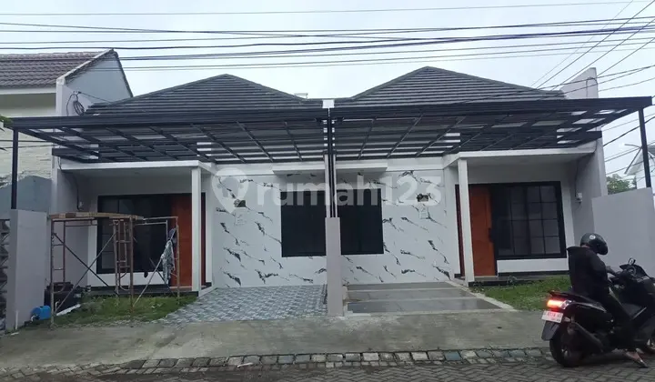 FOR SALE 2 UNITS OF NEW HOMES IN PURI SURYA JAYA, VALENCIA CLUSTER