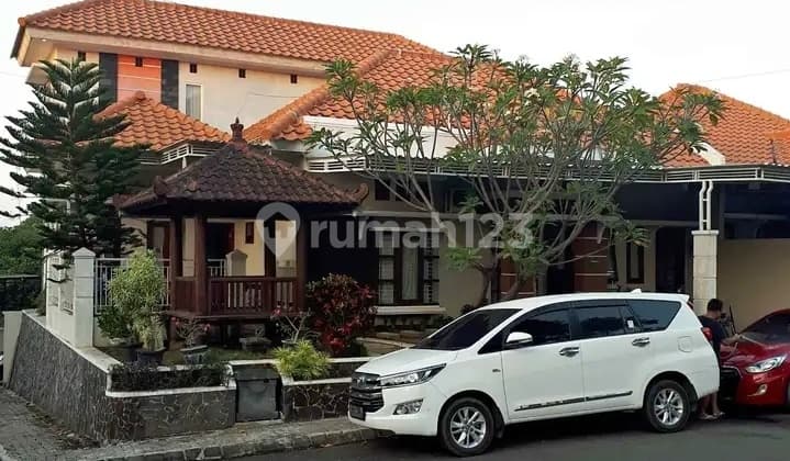 JUAL RUMAH 2 LANTAI HOOK HUNIAN PREMIUM EXCLUSIVE "GREEN HILLS RESIDENCE"