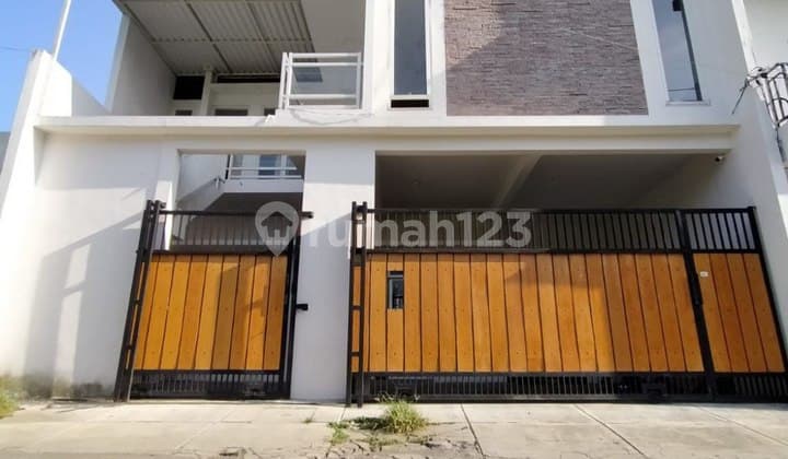 FOR SALE EXCLUSIVE BOARDING HOUSE IN MERTOJOYO LOWOKWARU, MALANG CITY