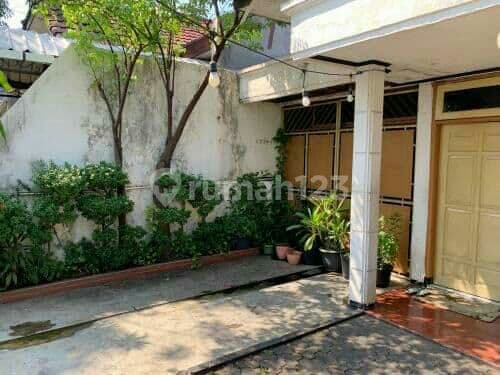 Rumah di Pondok Nirwana Jl Baruk Utara, Surabaya