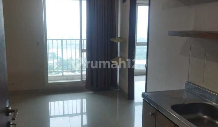 Sewa Apartemen Calia Pulomas 3 Kamar Tidur Semi Furnished Bagus