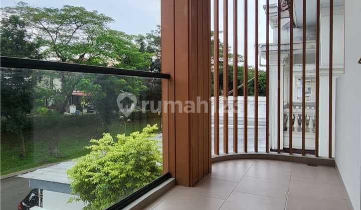 Rumah Cantik mewah 2 lantai siap huni di zona reimbrandt Cibubur