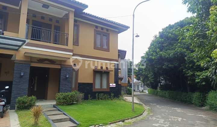 Rumah mewah 2 lt siap huni tidak banjir di Jl Nagrak cibubur Bogor