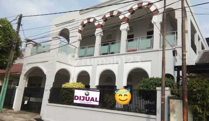 A good spacious 2-story house, fully furnished and ready to occupy in Taman Pelangi Galaxy, Bekasi.