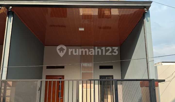 Rumah 2 lantai siap huni di perumahan Permata Hijau Permai Bekasi Utara